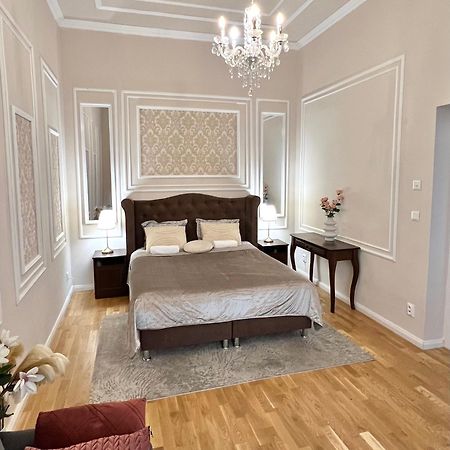 Angeloroma Deluxe Apartment Прага Екстер'єр фото