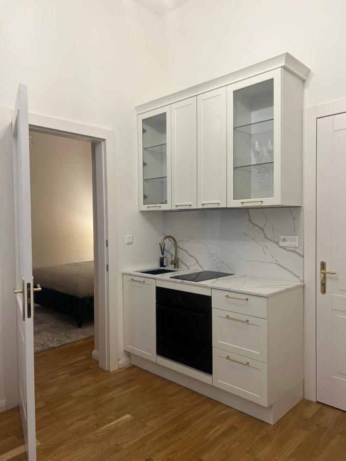 Angeloroma Deluxe Apartment Прага Екстер'єр фото
