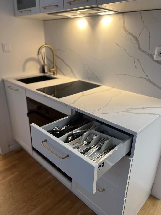 Angeloroma Deluxe Apartment Прага Екстер'єр фото